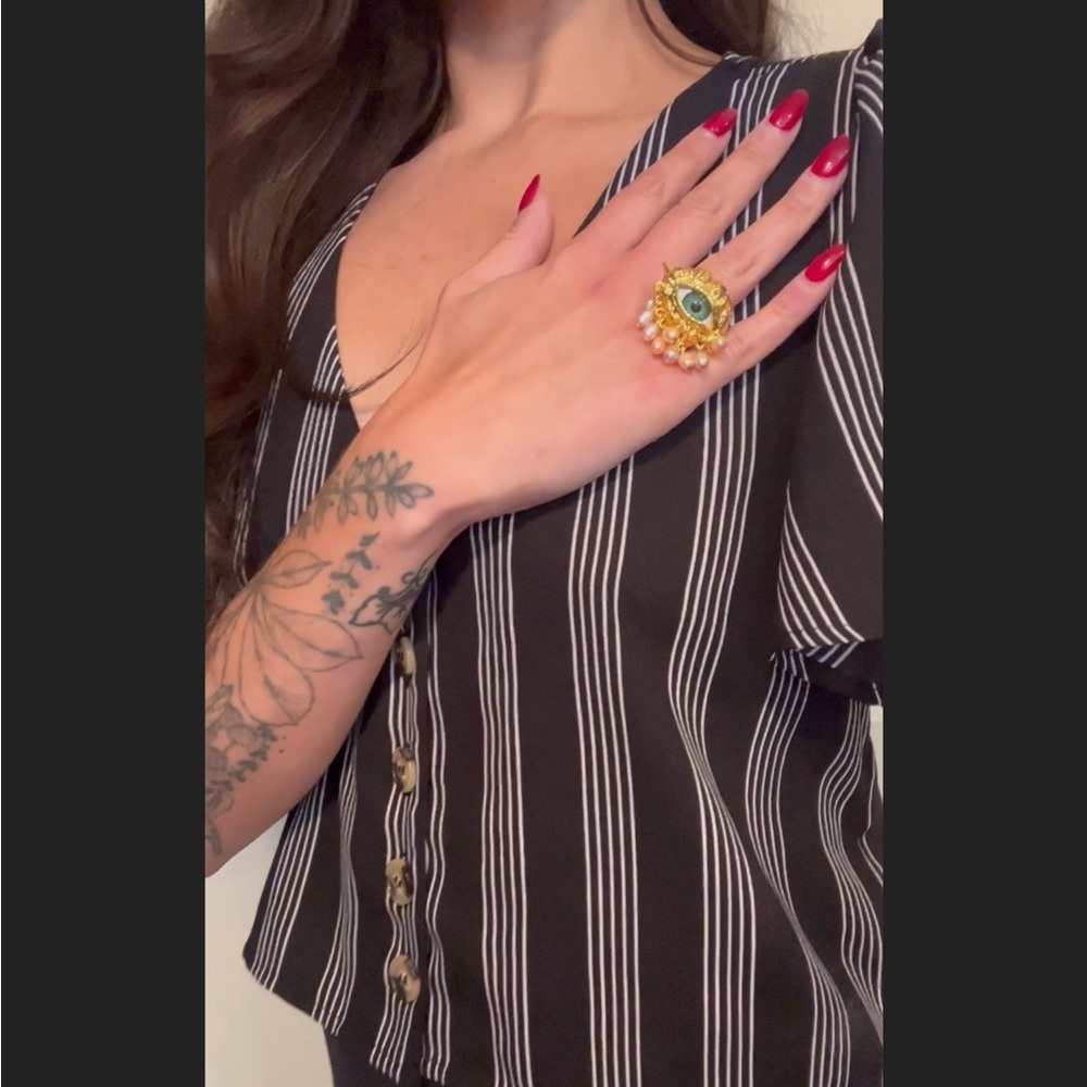 Lovers Eye Victorian Ring, Women's Vintage Eye Ring, Baroque, Statement Ring - Picture 3 of 14